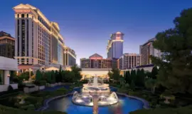 Caesars Palace i Las Vegas, en av anläggningarna som ingår i Fertittas uppköp av Caesars
